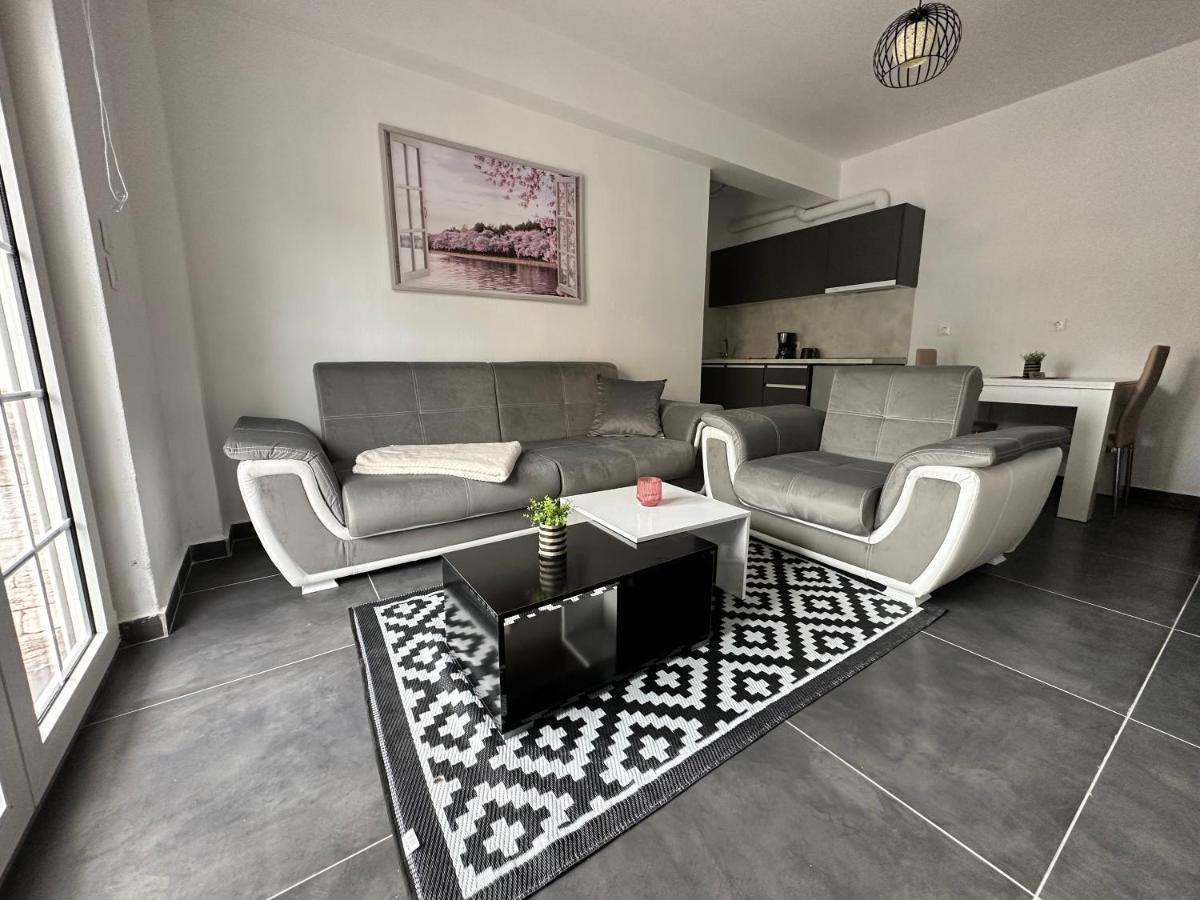 Appartement Mesangala Sunrise à Néa Meságkala Extérieur photo