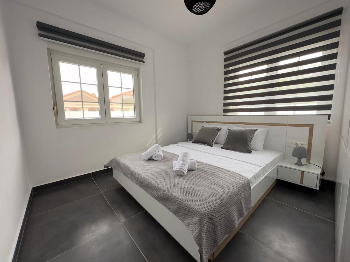 Appartement Mesangala Sunrise à Néa Meságkala Extérieur photo